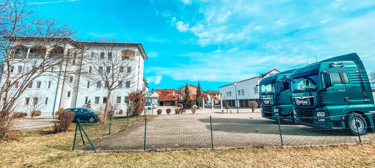 Hotel Schwertfirm Karlsfeld Luaran gambar